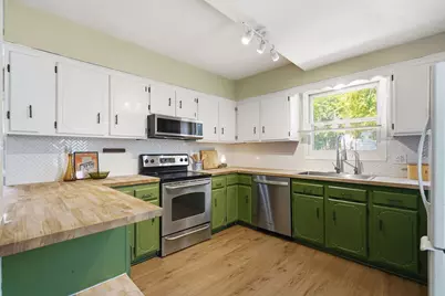 949 Hatch Avenue, Saint Paul, MN 55103 - Photo 9