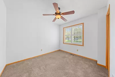 9961 Tamarack Cove, Woodbury, MN 55125 - Photo 21