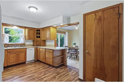 1002 W Spruce Street, Chippewa Falls, WI 54729 - Photo 5