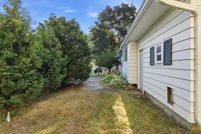 1002 W Spruce Street, Chippewa Falls, WI 54729 - Photo 31