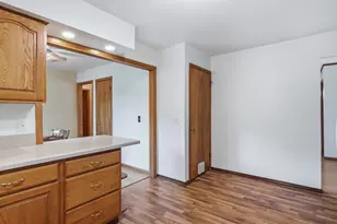 1002 W Spruce St, Chippewa Falls, WI 54729 - Photo 7