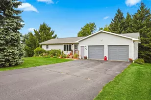 218 Blue Sky Dr, Glenwood City, WI 54013 - Photo 3