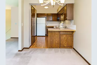 10323 Balsam Lane, Eden Prairie, MN 55347 - Photo 5