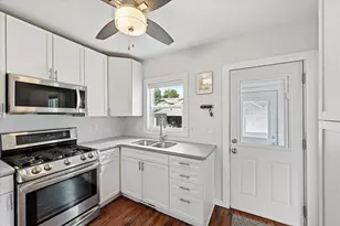 1426 Pascal Street N, Saint Paul, MN 55108 - Photo 3
