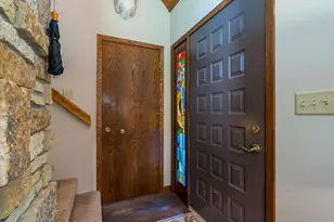 314 Meadow Woods Dr, Mankato, MN 56001 - Photo 5