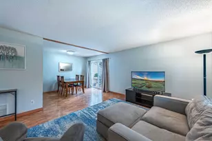 1303 W 140th St, Burnsville, MN 55337 - Photo 7