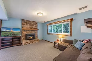 1303 W 140th St, Burnsville, MN 55337 - Photo 25