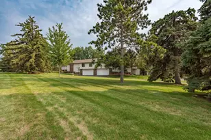 1303 W 140th St, Burnsville, MN 55337 - Photo 3