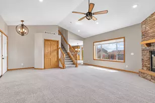 930 Aspen Cir, Watertown, MN 55388 - Photo 5