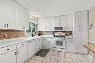 13405 Walnut Dr, Burnsville, MN 55337 - Photo 5
