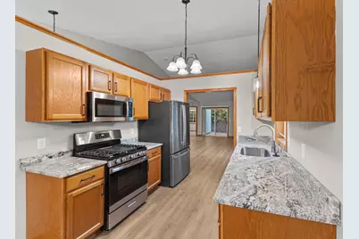 8488 Powers Place, Chanhassen, MN 55317 - Photo 17