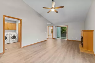 8488 Powers Pl, Chanhassen, MN 55317 - Photo 9