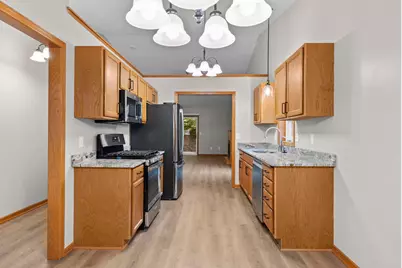 8488 Powers Place, Chanhassen, MN 55317 - Photo 13