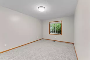 8488 Powers Pl, Chanhassen, MN 55317 - Photo 25