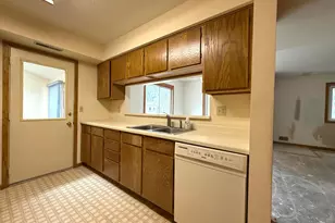 2527 Wimbledon Pl, Woodbury, MN 55125 - Photo 9