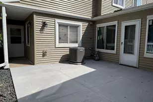 2527 Wimbledon Pl, Woodbury, MN 55125 - Photo 5