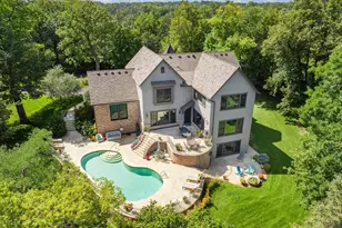 1070 Ferndale Rd W, Wayzata, MN 55391 - Photo 3