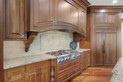 1070 Ferndale Road W, Wayzata, MN 55391 - Photo 33