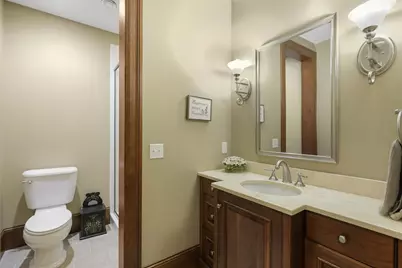 1070 Ferndale Road W, Wayzata, MN 55391 - Photo 97