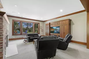 1070 Ferndale Rd W, Wayzata, MN 55391 - Photo 81