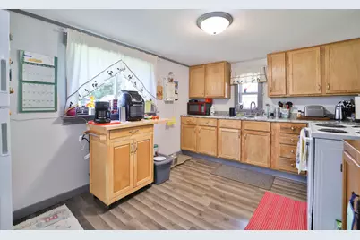 515 SW 2nd Street SW, Staples, MN 56479 - Photo 3