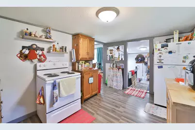 515 SW 2nd Street SW, Staples, MN 56479 - Photo 5