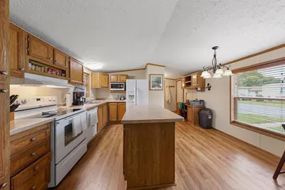 101 Jaybee Lane, Mankato, MN 56001 - Photo 11