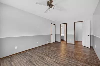 7205 Pontiac Circle, Chanhassen, MN 55317 - Photo 15
