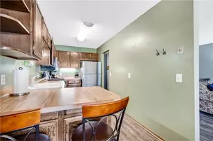 7205 Pontiac Cir, Chanhassen, MN 55317 - Photo 5