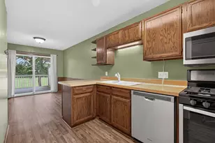 7205 Pontiac Cir, Chanhassen, MN 55317 - Photo 11