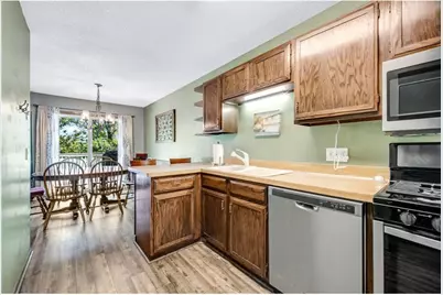 7205 Pontiac Circle, Chanhassen, MN 55317 - Photo 7