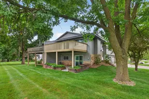 7205 Pontiac Cir, Chanhassen, MN 55317 - Photo 1