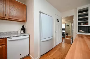 410 E King St, Winona, MN 55987 - Photo 5
