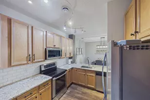1240 County Rd D E, Maplewood, MN 55109 - Photo 7