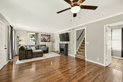 103 4th St SW, Stewartville, MN 55976 - Photo 7