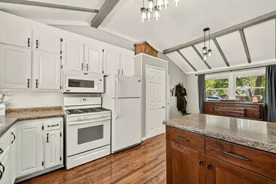 103 4th St SW, Stewartville, MN 55976 - Photo 5