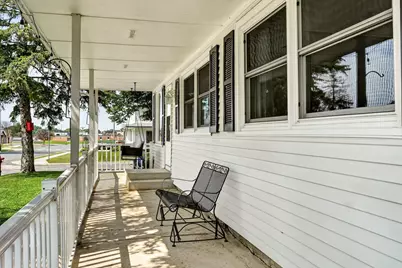 103 4th St SW, Stewartville, MN 55976 - Photo 3