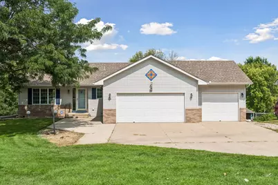 1118 W State Street, Belle Plaine, MN 56011 - Photo 1