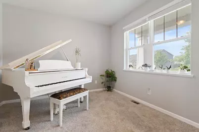 4040 Zircon Lane N, Plymouth, MN 55446 - Photo 5