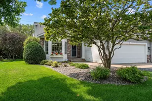 232 Wildflower Ct, Vadnais Heights, MN 55127 - Photo 1