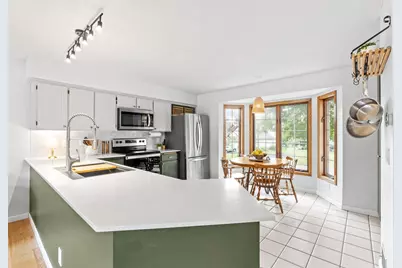 8632 Seasons Court, Woodbury, MN 55125 - Photo 5