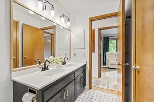 8632 Seasons Ct, Woodbury, MN 55125 - Photo 21