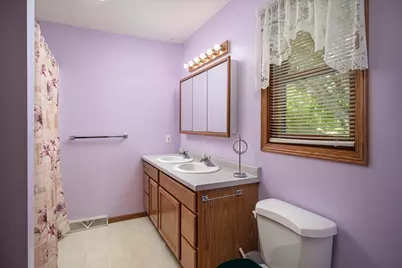 310 Haralson Lane, La Crescent, MN 55947 - Photo 7