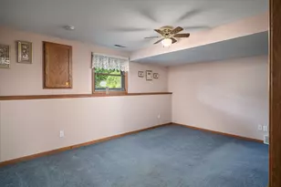310 Haralson Ln, La Crescent, MN 55947 - Photo 17