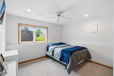 653 Grayhawk Dr, Mankato, MN 56001 - Photo 27