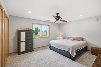 653 Grayhawk Dr, Mankato, MN 56001 - Photo 7