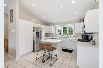 653 Grayhawk Dr, Mankato, MN 56001 - Photo 7
