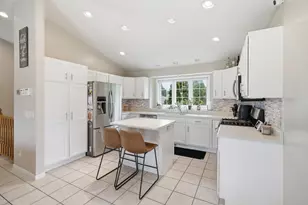 653 Grayhawk Dr, Mankato, MN 56001 - Photo 7