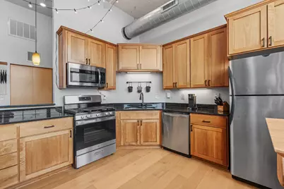 1901 E Hennepin Avenue #306, Minneapolis, MN 55413 - Photo 5