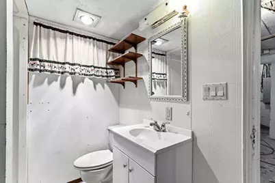 251 Stevens Street W, Saint Paul, MN 55107 - Photo 17